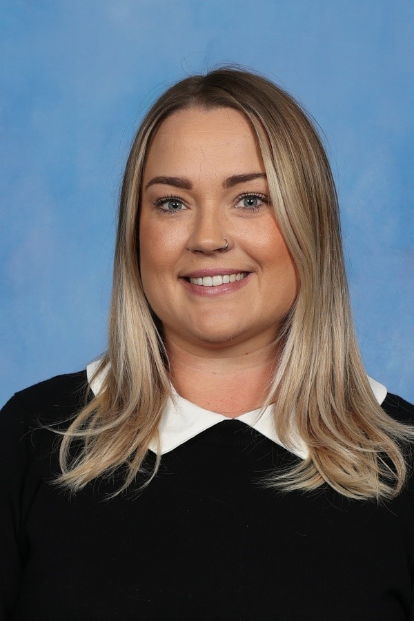 Ashleigh Hamill Business Manager